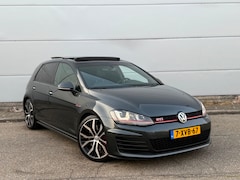 Volkswagen Golf - 2.0 TSI GTI Performance DSG 230PK LEER|PANO|DYNAUDIO|XENON|BILSTEIN