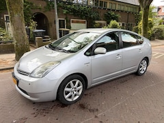 Toyota Prius - 1.5 VVT-i Comfort