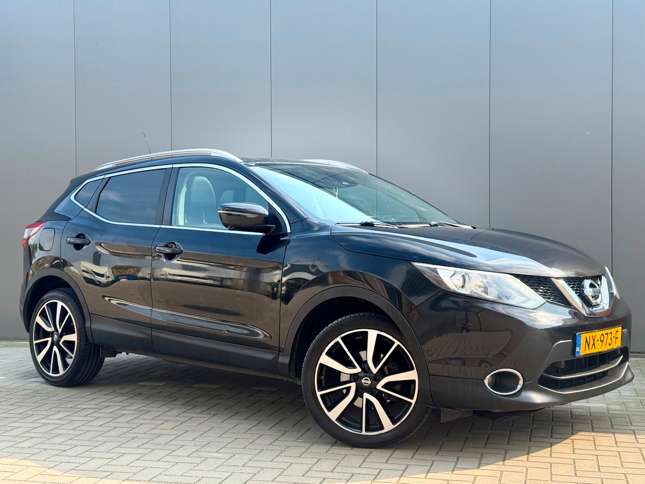 Nissan Qashqai - 1.2 Tekna nw apk nw ketting - AutoWereld.nl