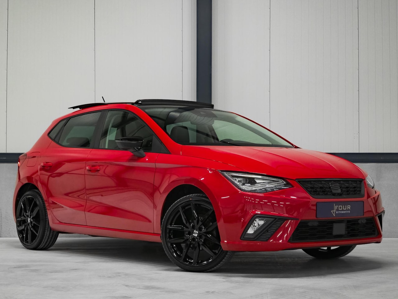 SEAT Ibiza - 1.0 EcoTSI |PANO|18"|Black edition|LED|Camera| - AutoWereld.nl