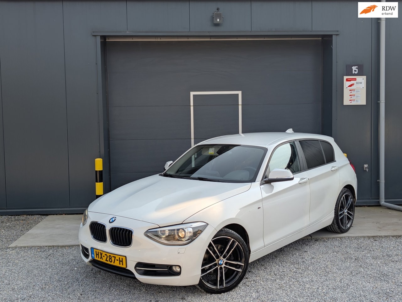 BMW 1-serie - 120d High Executive 120d High Executive - AutoWereld.nl