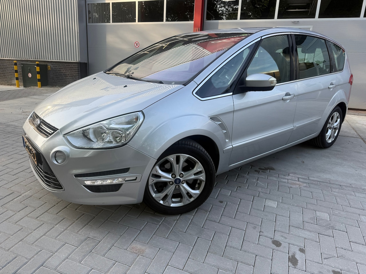 Ford S-Max - 2.0 TDCi Titanium 7p. 2.0 TDCi Titanium 7p. - AutoWereld.nl