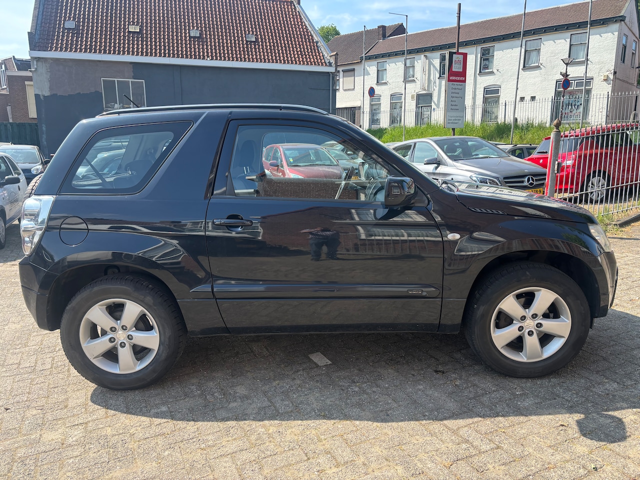 Suzuki Grand Vitara - 1.6-16V Exclusive org ned auto met nap 82666 km AIRCO / TREKHAAK / 1600 KG TREKGEWICHT