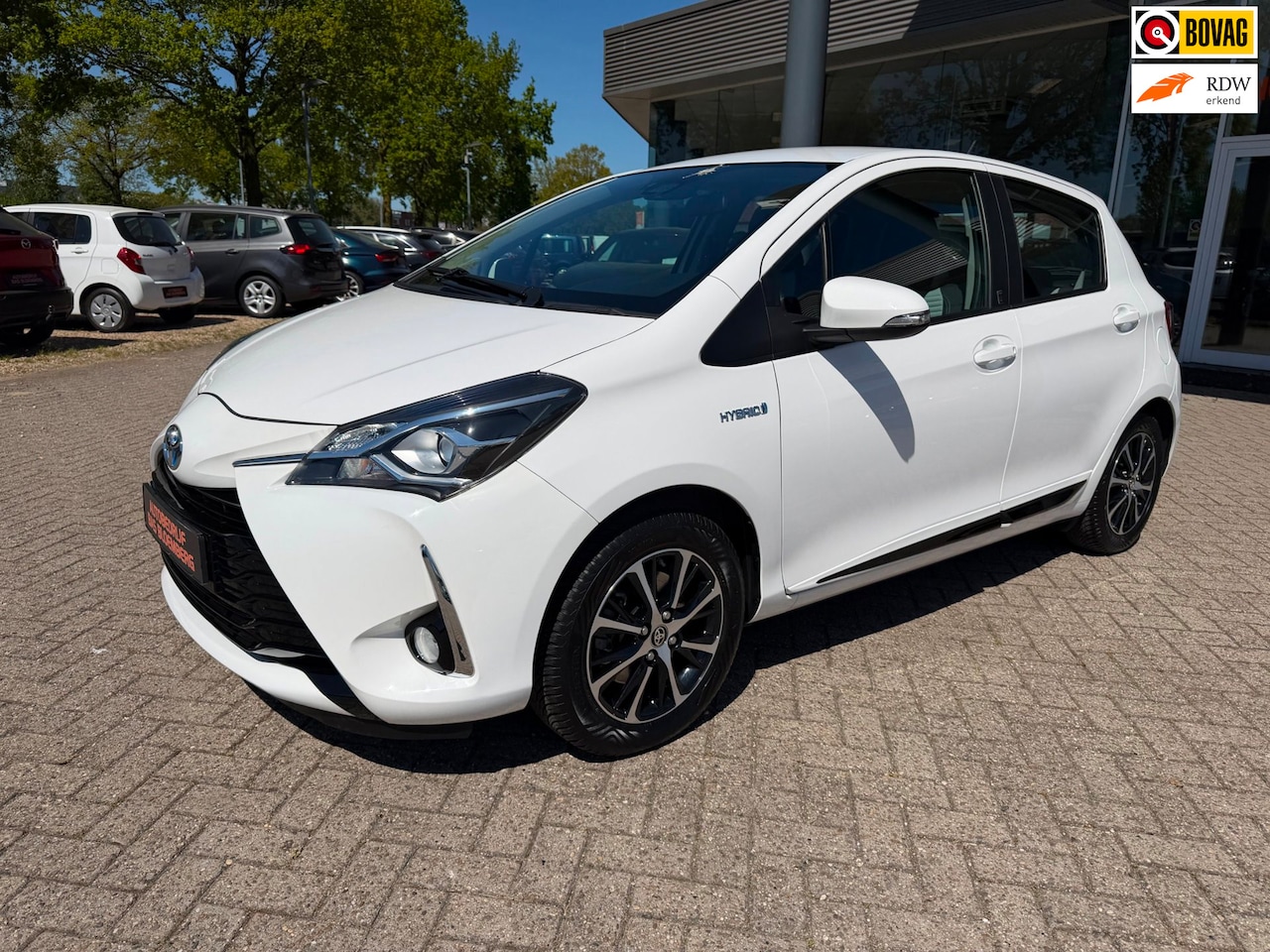 Toyota Yaris - 1.5 Hybrid Team D, Navi, Camera, Automaat, etc - AutoWereld.nl