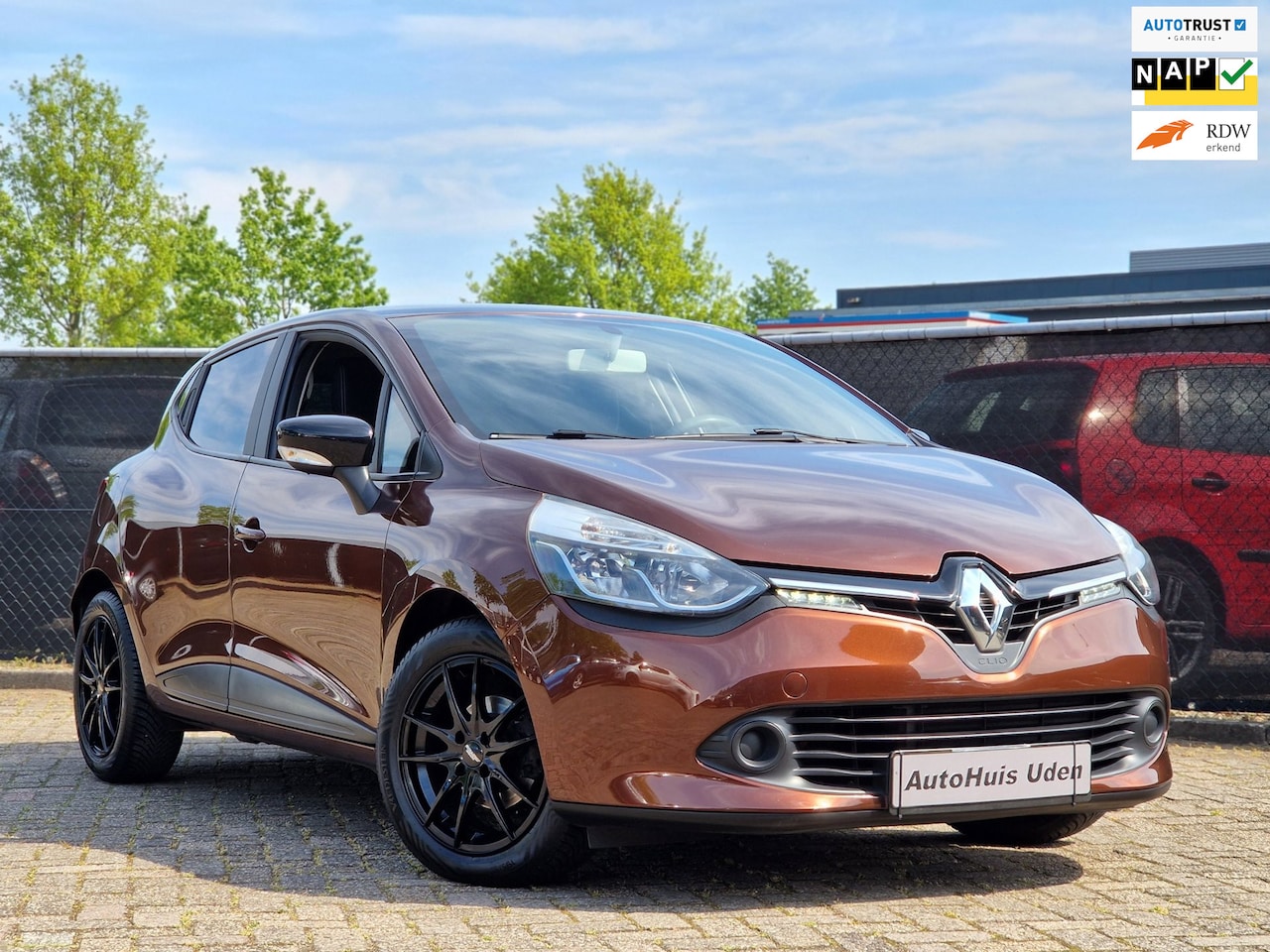 Renault Clio - 0.9 TCe Expression*5Dr*Navi*Cruise - AutoWereld.nl