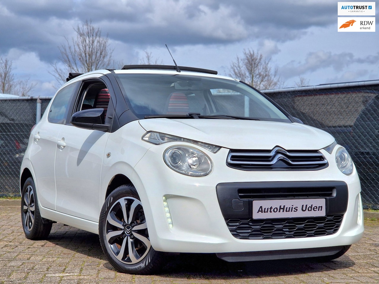 Citroën C1 - 1.2 Airscape Shine Cabriotop*5DR*Nwe Apk*Airco - AutoWereld.nl