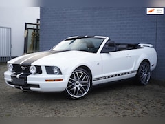 Ford Mustang - USA 4.0 V6 Cabrio Handbak, Leder, Lage km-stand