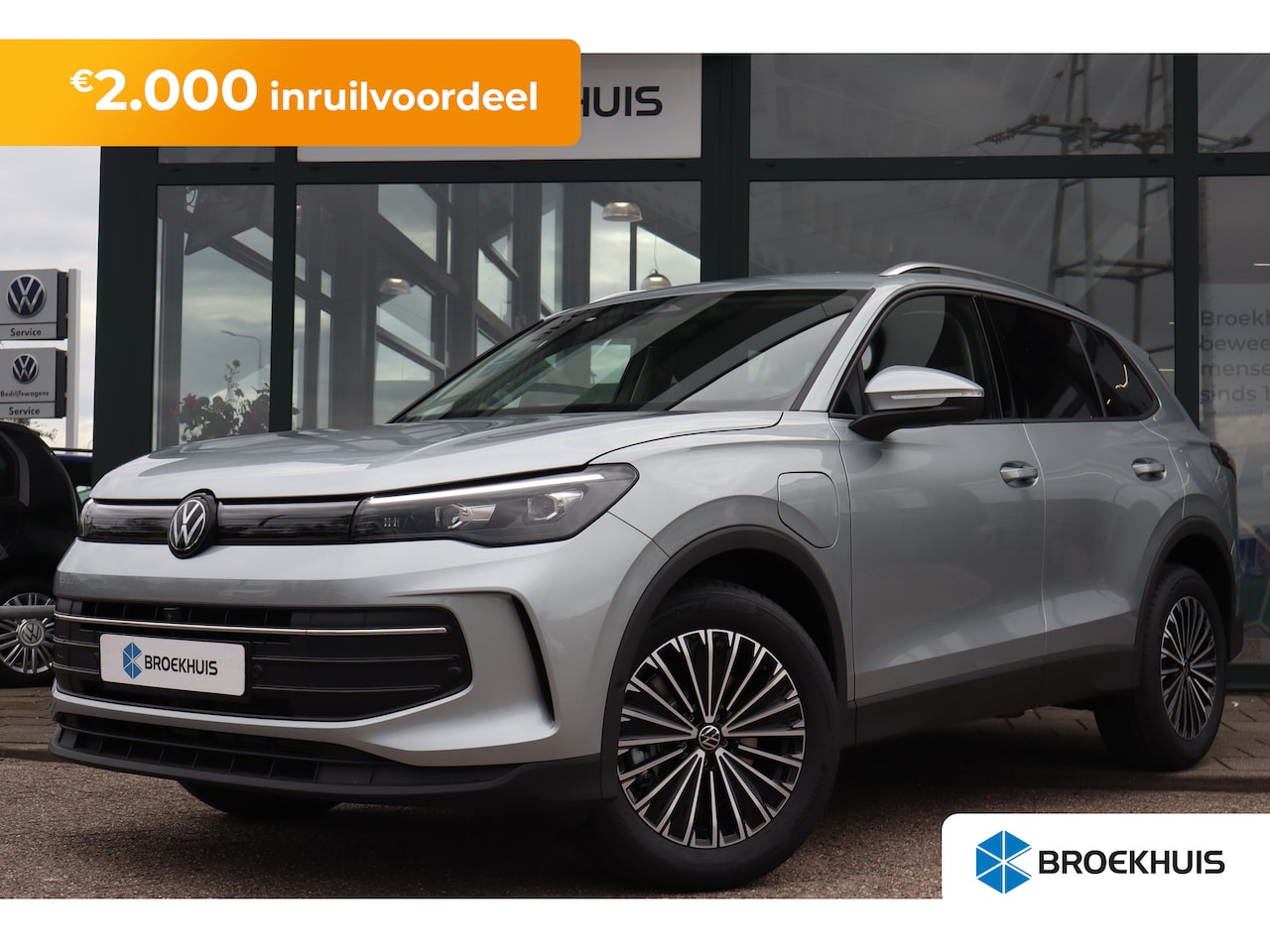 Volkswagen Tiguan - Life Edition - eHybrid | Inclusief €2000,- inruilvoordeel | Trekhaak | 'App-Connect' draad - AutoWereld.nl