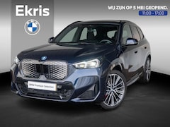 BMW iX1 - eDrive20 | M Sportpakket Pro | Travel Pack | Comfort Access | Harman-Kardon | Achteruitrij