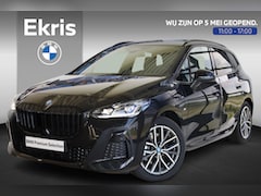 BMW 2-serie Active Tourer - 225e xDrive M Sportpakket Pro | Driving Assitant Plus | Panoramadak | Trekhaak