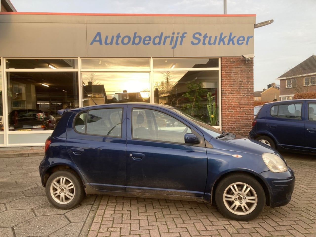 Toyota Yaris - 1.3 VVT-i Sport-Line 5 Drs. Airco EXPORT - AutoWereld.nl
