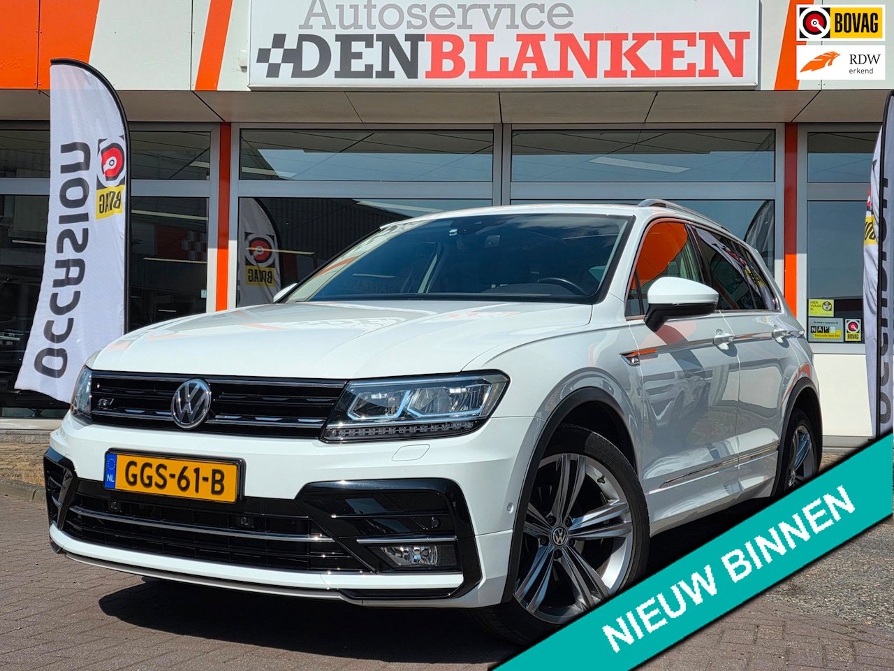 Volkswagen Tiguan - 1.4 TSI 4Motion Highline Business R Line BJ.2018 / Panodak / Navi / 19"Lmv / Trekhaak - AutoWereld.nl
