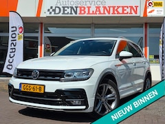 Volkswagen Tiguan - 1.4 TSI 4Motion Highline Business R Line BJ.2018 / Panodak / Navi / 19"Lmv / Trekhaak