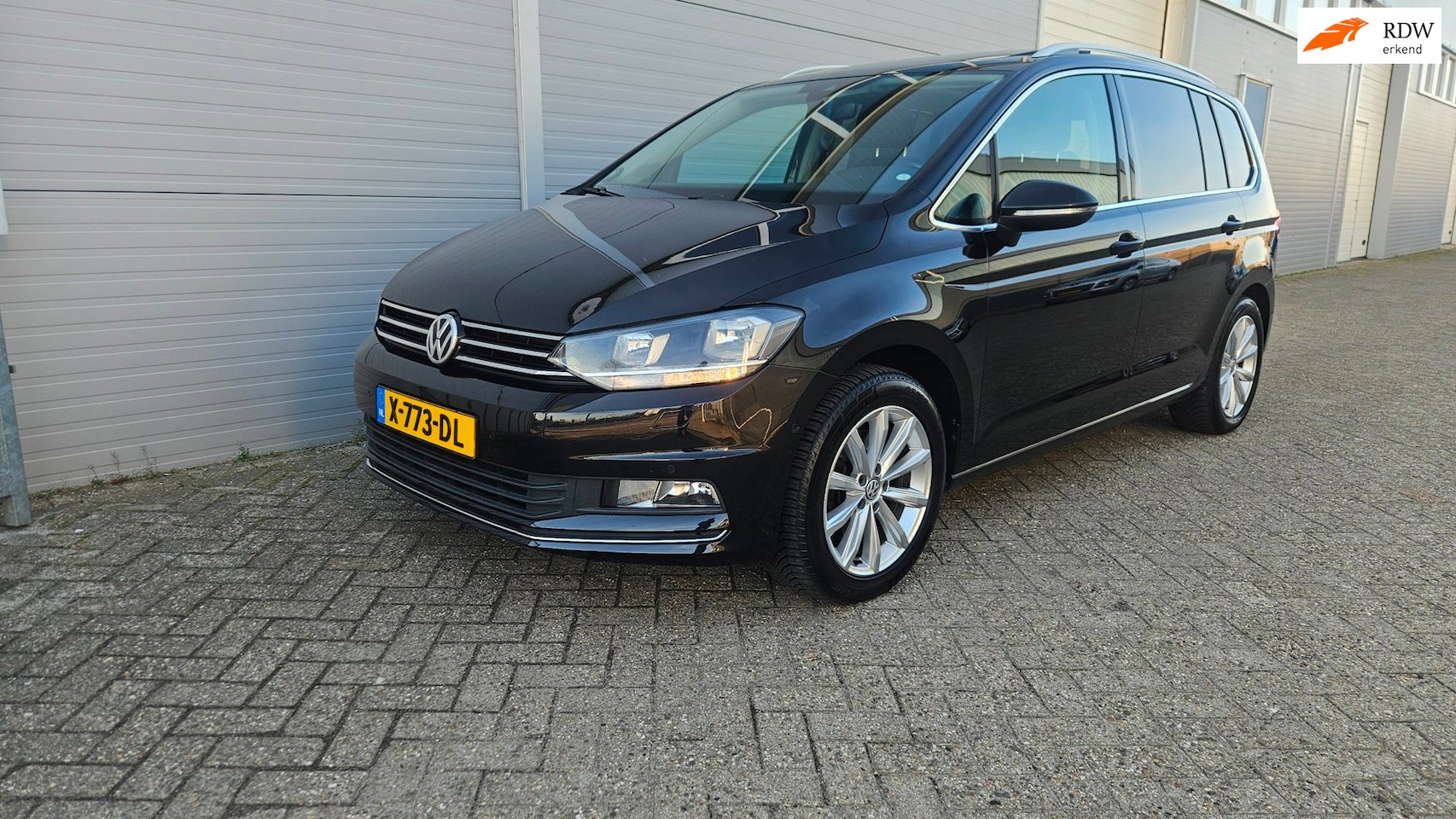 Volkswagen Touran - 1.8 TSI Highline 7p | Automaat - AutoWereld.nl