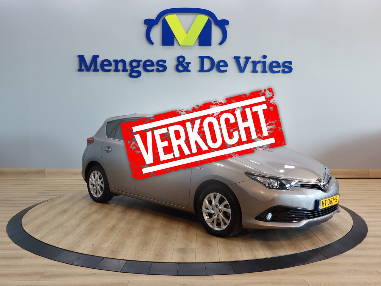 Toyota Auris - 1.8 Hybrid Now Airco | Panorama | Camera | Cruise Control | Navigatie | Isofix | NAP - AutoWereld.nl