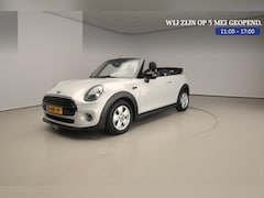 MINI Cabrio - Cooper Automaat / Stoelverwarming / Cruise / PDC / Navigatie / Alu wielen
