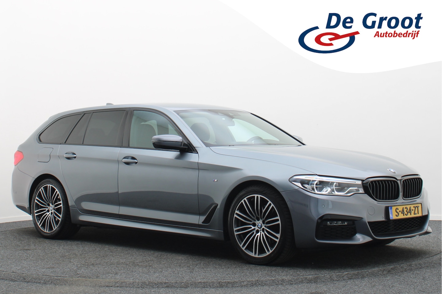 BMW 5-serie Touring - 520i High Executive 520i High Executive - AutoWereld.nl