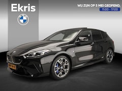 BMW 1-serie - 5-deurs M135 xDrive | M-Sportpakket | LED | Leder | HUD | Schuifdak | Elektr. zetels | DAB
