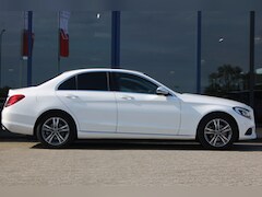 Mercedes-Benz C-klasse - 180 AUT9 Avantgarde CAMERA NAVI TREKHAAK NL AUTO