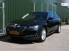 Skoda Superb Combi - 1.4 TSI iV Business Edition Plus, CLIMA, NAVIGATIE, CAMERA, VIRTUEEL DASHBOARD, STOELVERWA