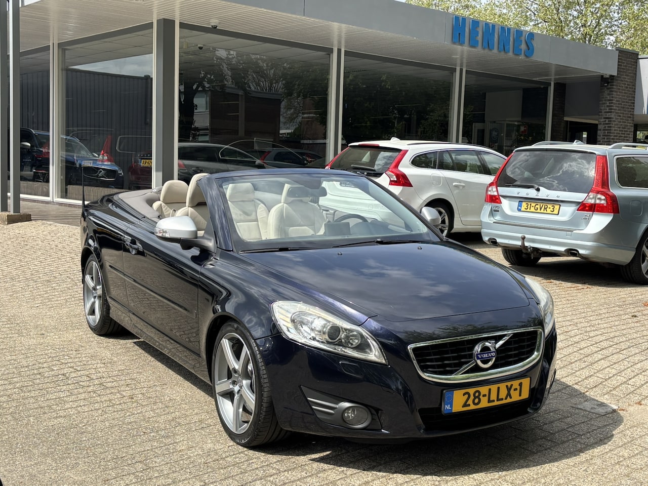 Volvo C70 Convertible - 2.4i Intro Edition Koprevisie LPG BLIS BTW voordeel €450,- - AutoWereld.nl