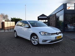 Volkswagen Golf - 1.0 TSI Trendline Camera Carplay