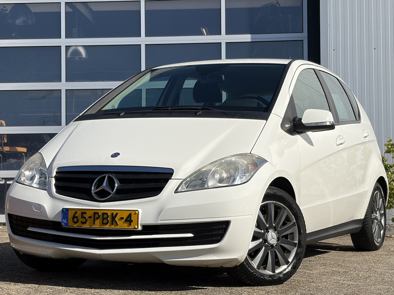 Mercedes-Benz A-klasse - 160 BlueEFFICIENCY Business Class 96pk | Airco | Bluetooth | Cruise control | Elektrische - AutoWereld.nl