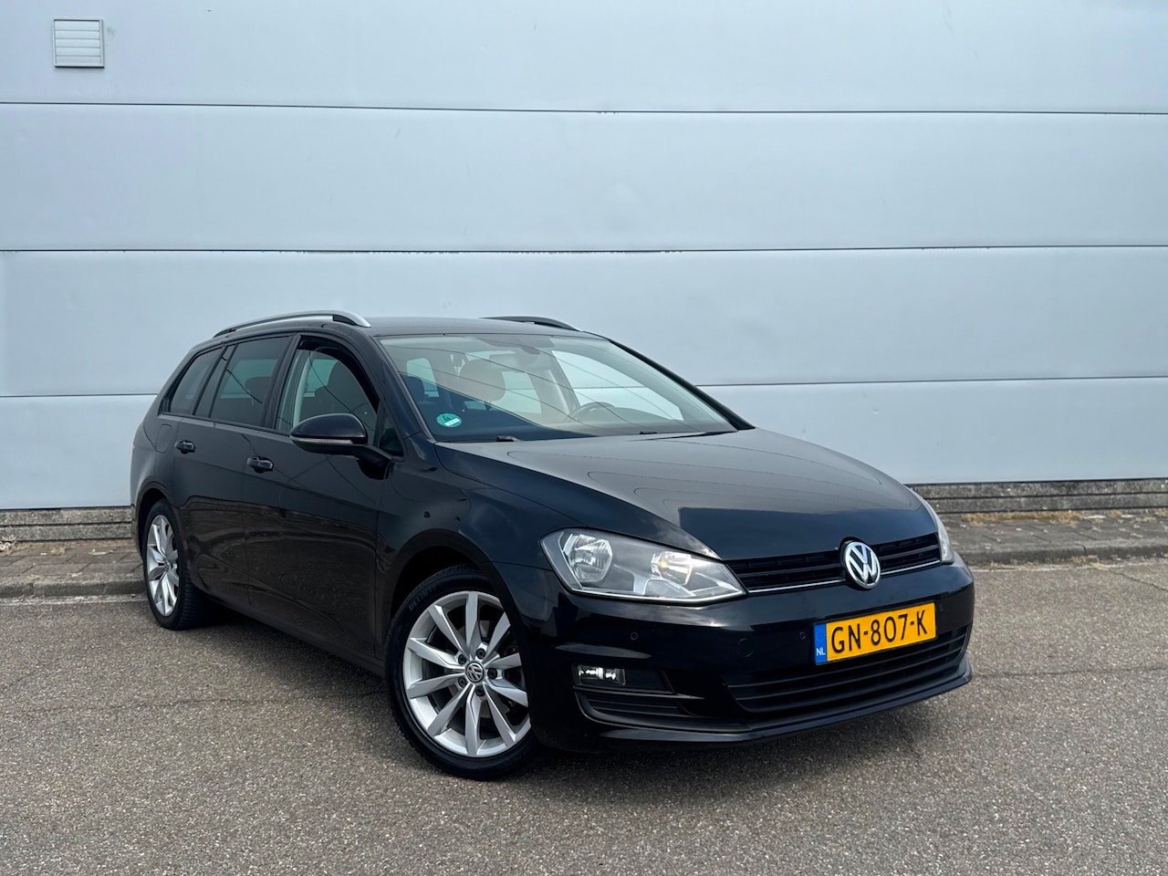 Volkswagen Golf Variant - 1.6 TDI Comfortline (bj 2015) LMV 17”|NAVI|CLIMA|CRUISE - AutoWereld.nl