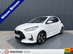 Toyota Yaris - 1.5 Hybrid 115 First Edition | BSM | PDC V+A | Rijklaar