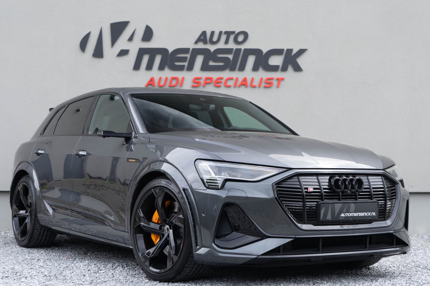 Audi e-tron - S Quattro 371kW / Luchtvering/ Standkachel/ Panoramadak/ Trekhaak/ 371kW (504PK) - AutoWereld.nl