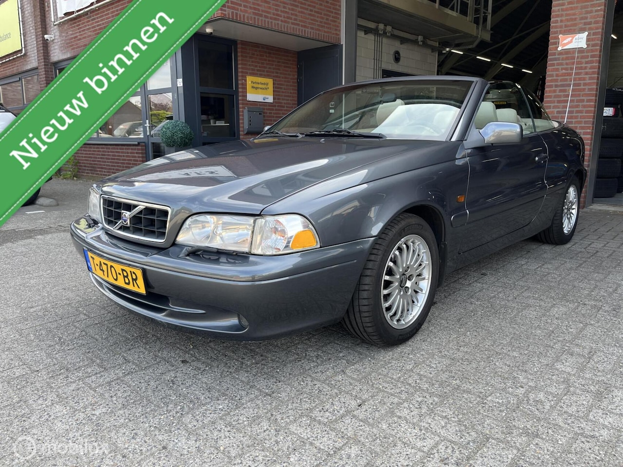 Volvo C70 Convertible - 2.0 T Tourer LEDER*AIRCO*TREKHAAK* - AutoWereld.nl