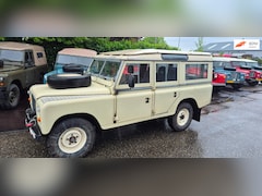 Land Rover Defender 110 - 3.5 110" Stationwag. (Stage One)