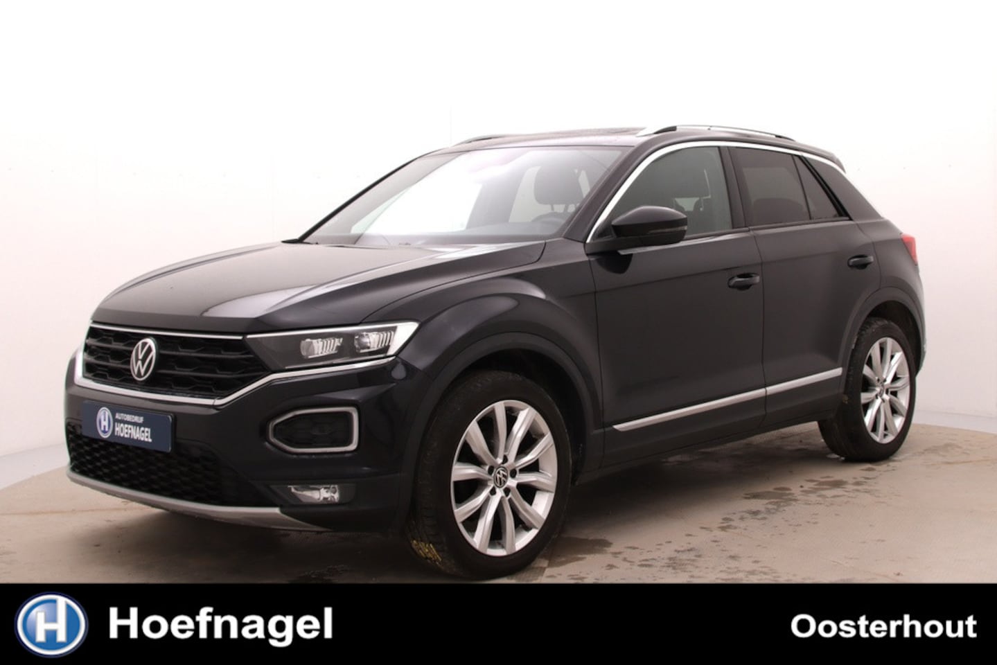 Volkswagen T-Roc - 1.5 TSI Sport Business R | Automaat | Adaptive cruise | Stoelverwarming | CarPlay | Camera - AutoWereld.nl