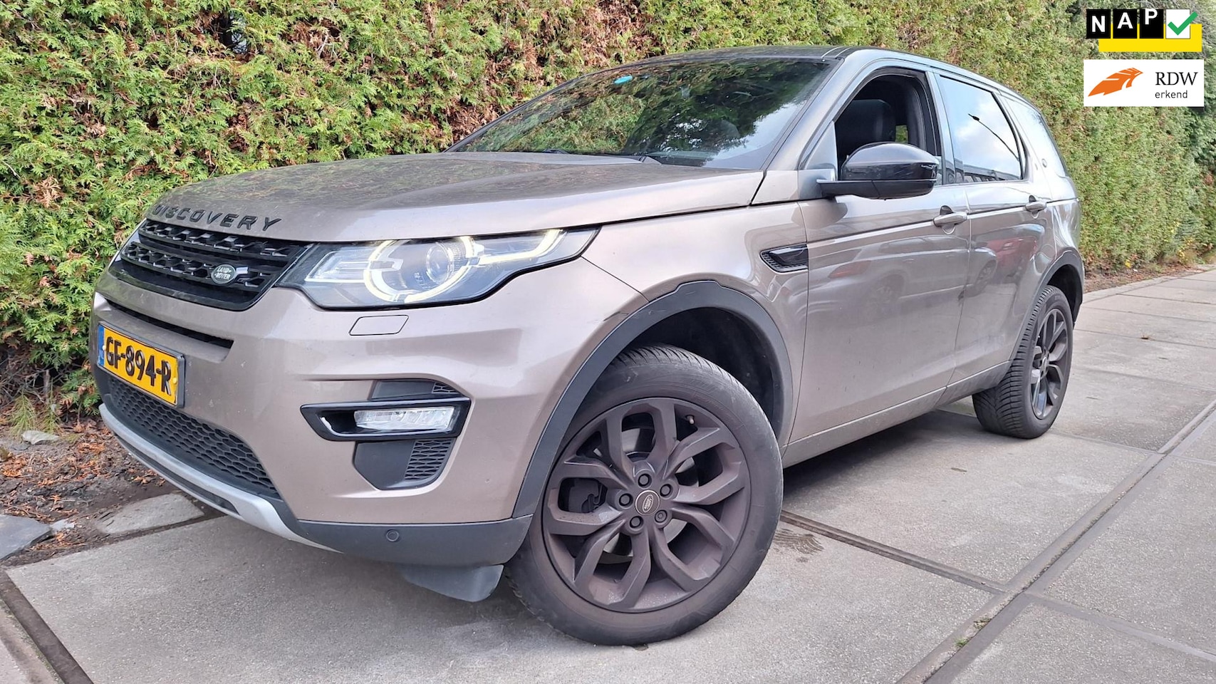 Land Rover Discovery Sport - 2.2 TD4 4WD HSE Luxury 2.2 TD4 4WD HSE Luxury - AutoWereld.nl