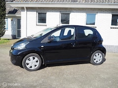 Toyota Aygo - 1.0-12V