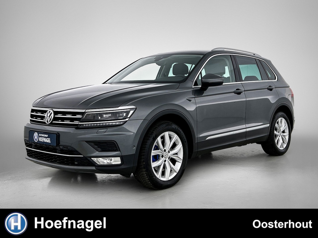Volkswagen Tiguan - 2.0 TSI 4Motion Highline | Automaat | Adaptive cruise | Stoelverwarming | HUD | Camera | N - AutoWereld.nl