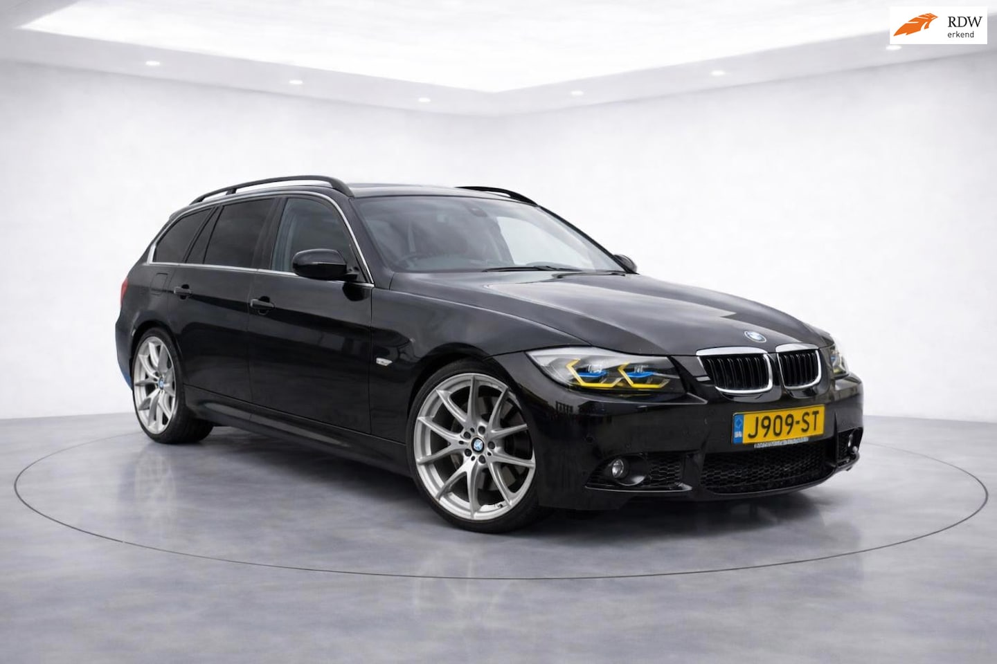 BMW 3-serie Touring - 325i|virtual cockpit| leder| M-sport | carplay| 218PK - AutoWereld.nl