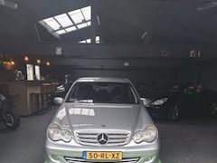 Mercedes-Benz C-klasse - 180 K. classic 6 versnelingen
