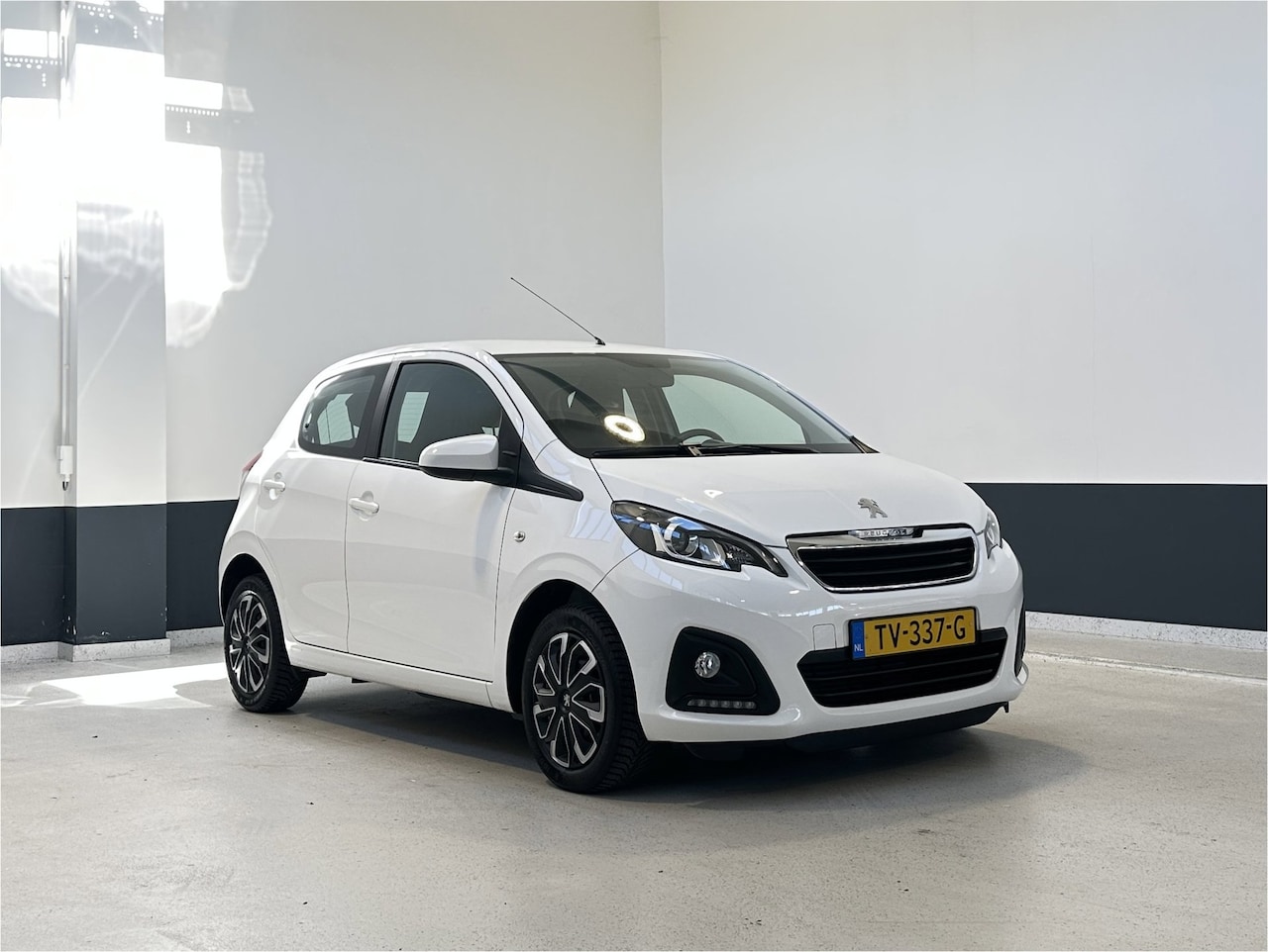Peugeot 108 - 1.0 e-VTi Active | NL | AIrco | C.V | Bluetooth | - AutoWereld.nl
