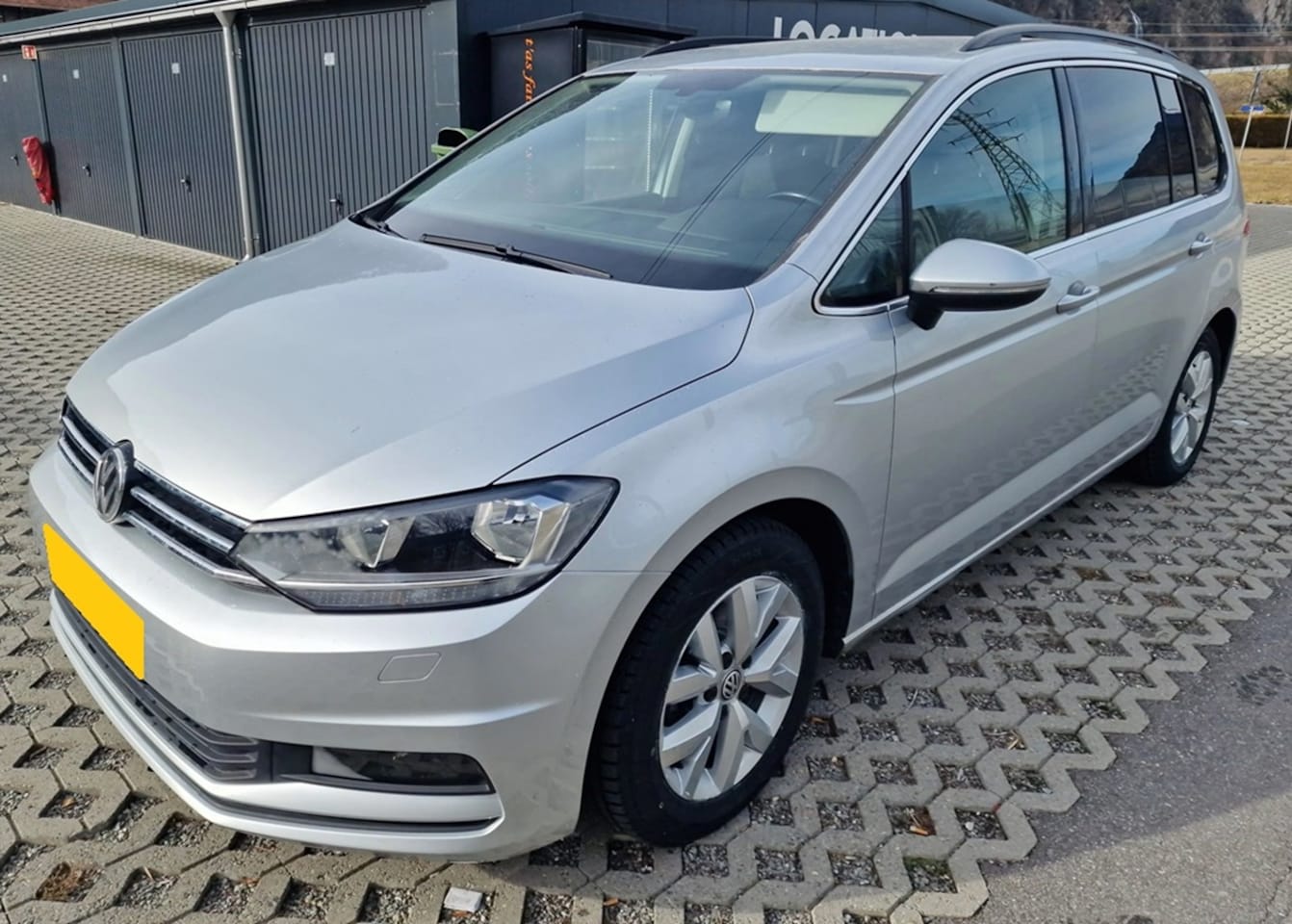 Volkswagen Touran - 1.4 TSI Connected Series 7p - AutoWereld.nl