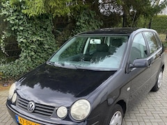 Volkswagen Polo - 1.4-16V Athene