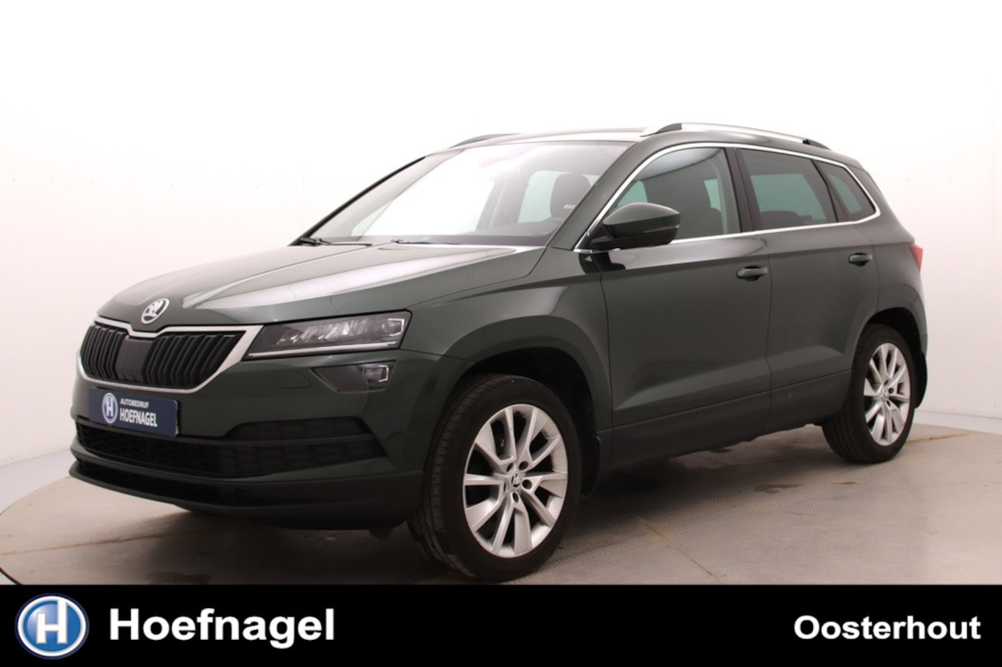 Skoda Karoq - 1.5 TSI ACT Style | Automaat | Adaptive cruise | Stoelverwarming | CarPlay | Camera | Pano - AutoWereld.nl