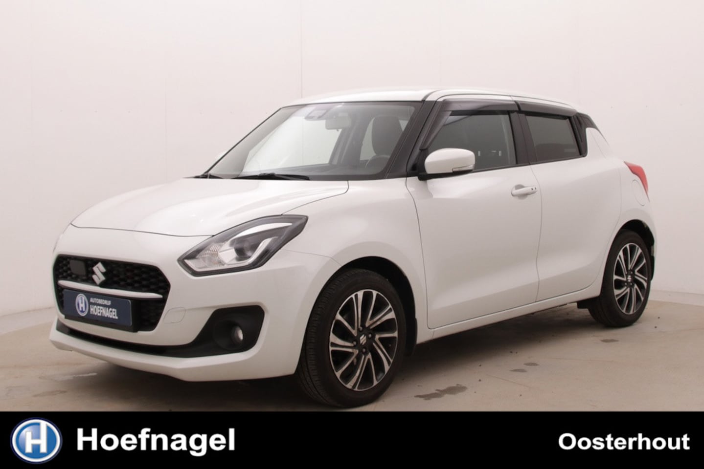 Suzuki Swift - 1.2 Style Smart Hybrid | Automaat | Adaptive cruise | Stoelverwarming | CarPlay | Camera | - AutoWereld.nl