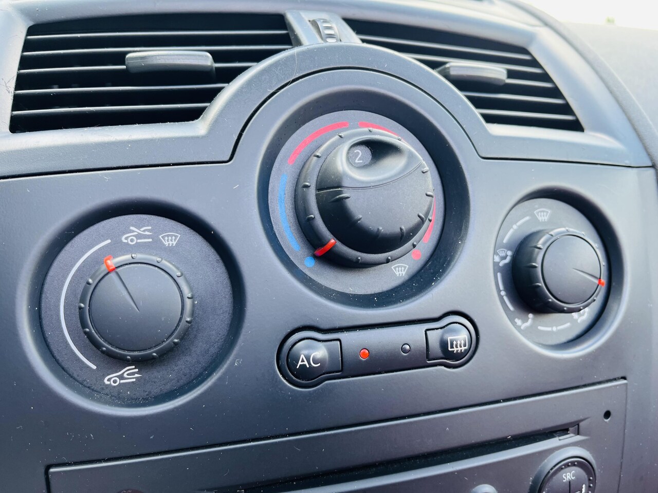 Renault Mégane coupé cabriolet - 1.6-16V Authentique Apple Carplay | Android auto | Airco | Camera