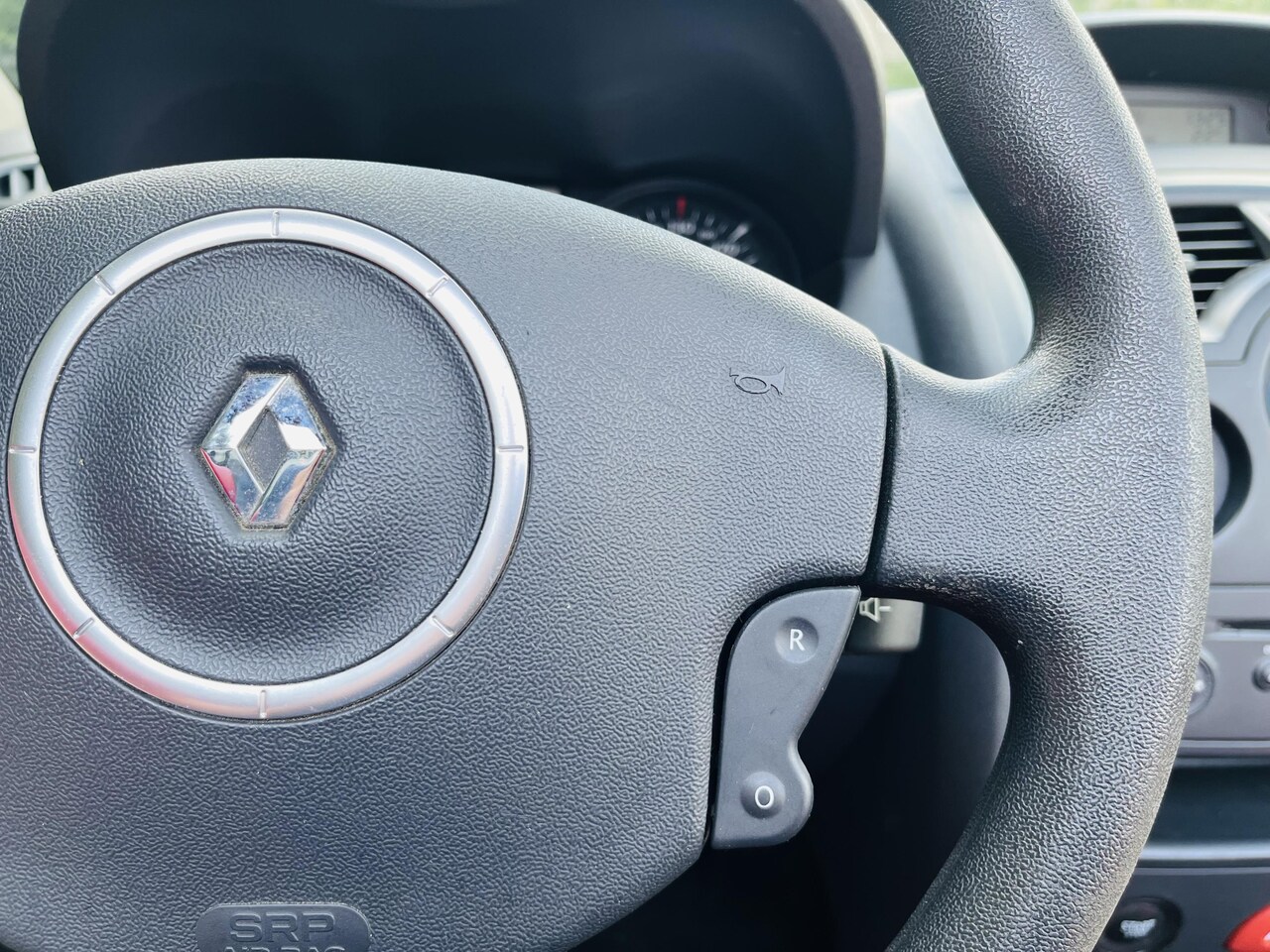 Renault Mégane coupé cabriolet - 1.6-16V Authentique Apple Carplay | Android auto | Airco | Camera