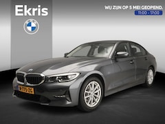BMW 3-serie - Sedan 318i | Handbak | LED | Navigatie | Trekhaak | Clima | PDC | DAB | Hifi speakers | Al