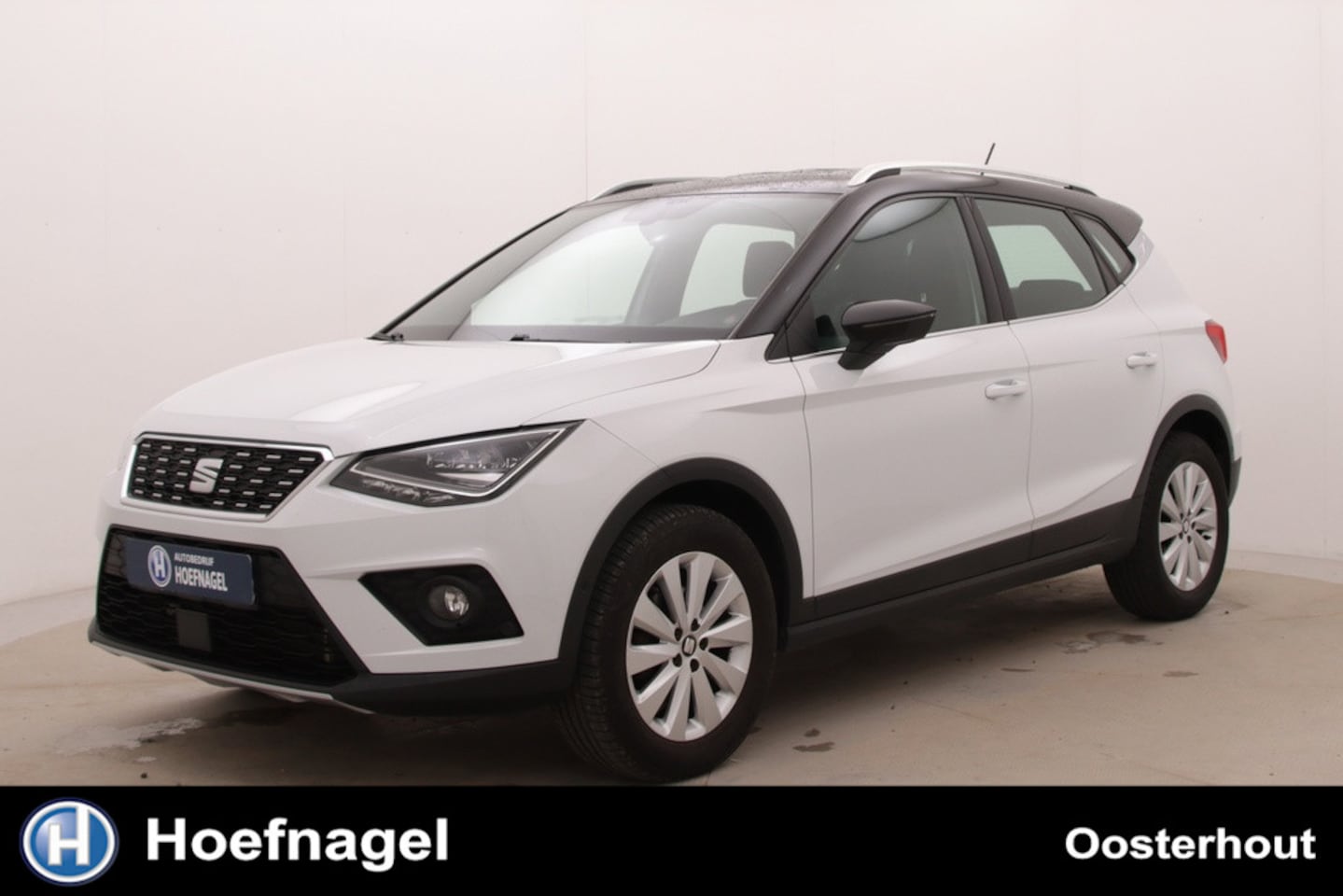 SEAT Arona - 1.0 TSI Xcellence | Automaat | Cruise control | Stoelverwarming | CarPlay | Camera | Parke - AutoWereld.nl
