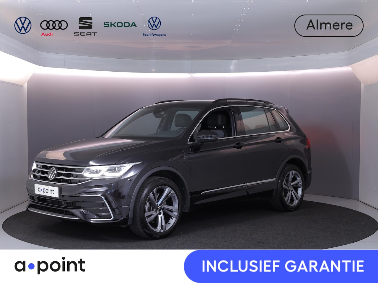 Volkswagen Tiguan - 1.4 TSI eHybrid R-Line Business 150PK DSG | Trekhaak inklapbaar | Navigatie | Parkeercamer - AutoWereld.nl