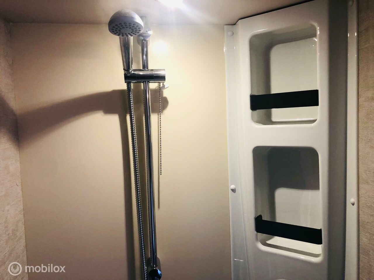 Renault Master - Ahorn Canada 95 Plus / Lengte bedden / Hefbed / XXL koelkast