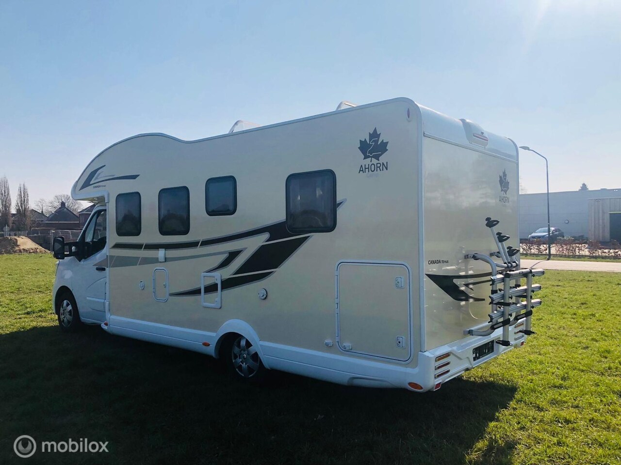 Renault Master - Ahorn Canada 95 Plus / Lengte bedden / Hefbed / XXL koelkast